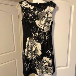 Black and White Fit & Flare Dress - Size 4